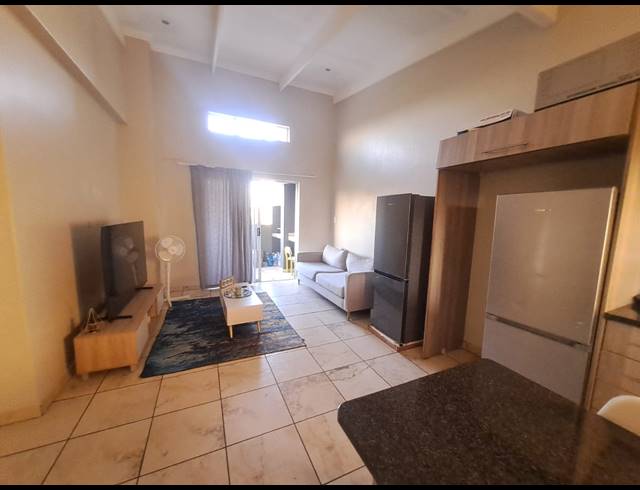3 BEDROOM APARTMENT FOR SALE IN WATERVAL EAST